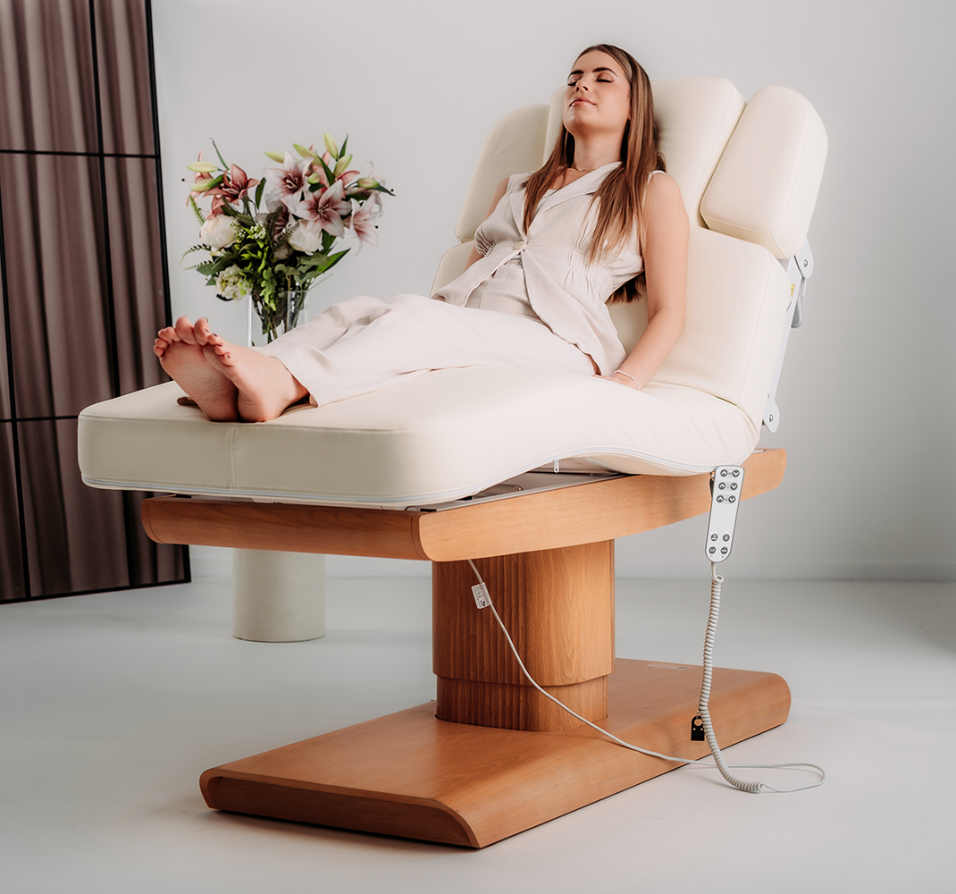 Komfortowa leżanka SPA Solana z regulowanymi podłokietnikami